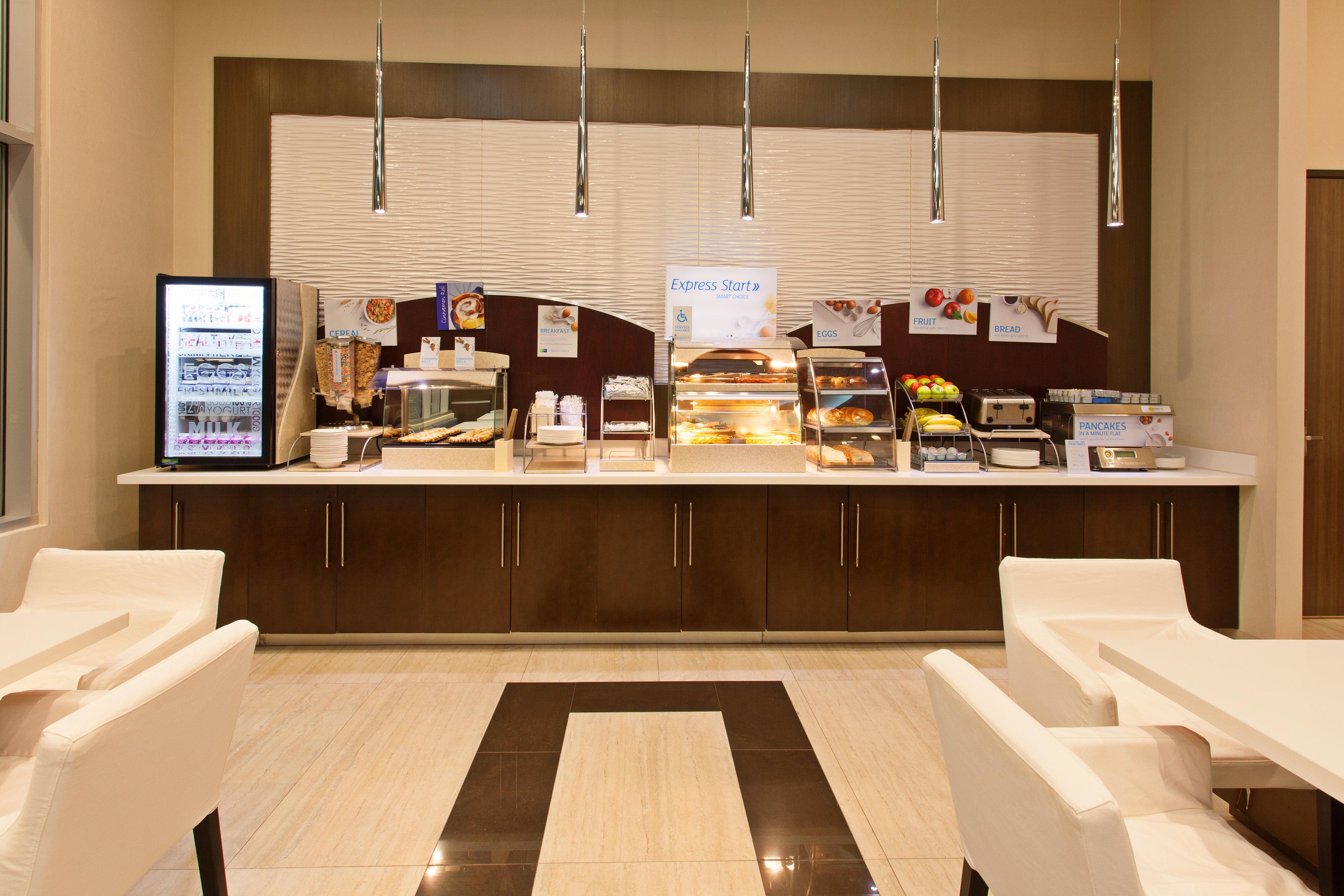 Holiday Inn Express North Hollywood - Burbank Area By Ihg Los Angeles Exteriér fotografie